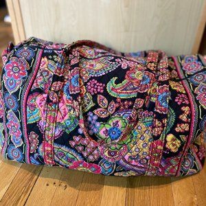 Vera Bradley Duffle (Symphony in Hue)